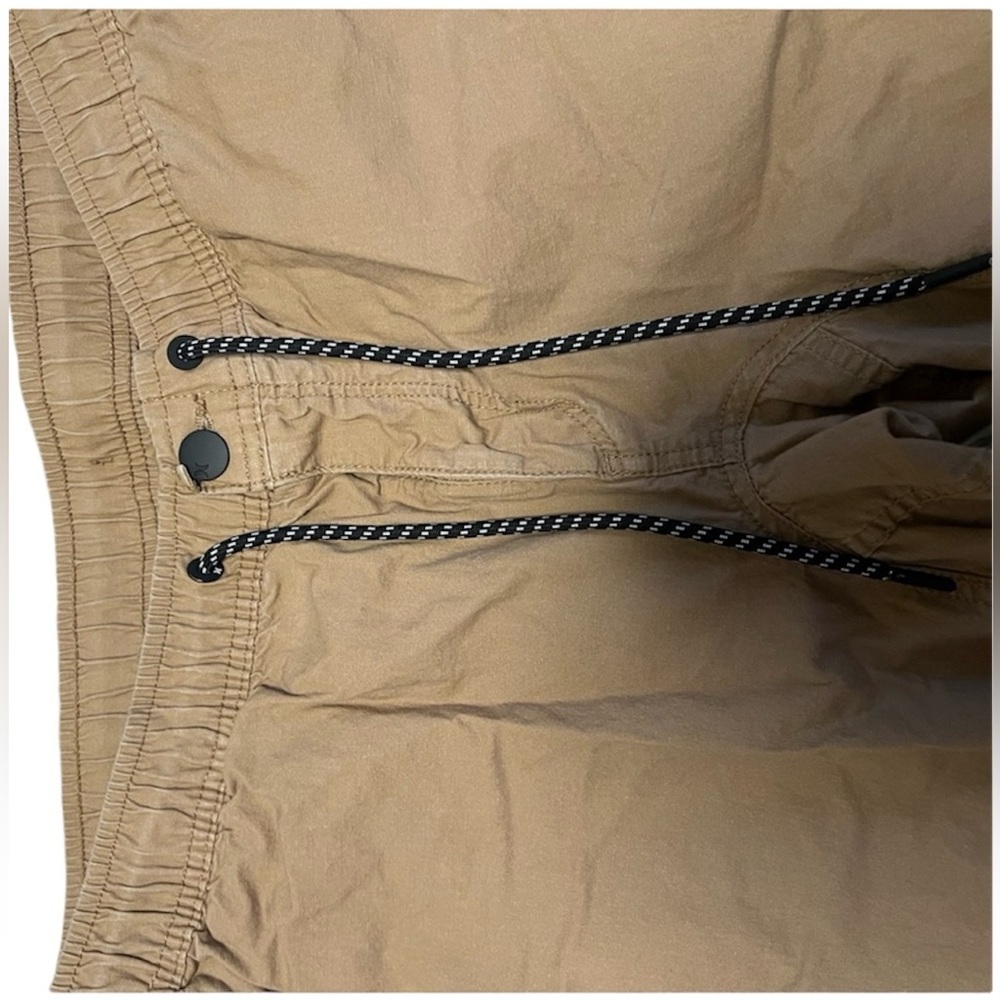 HURLEY MENS BEIGE PANTS SIZE XXL! Great condition !